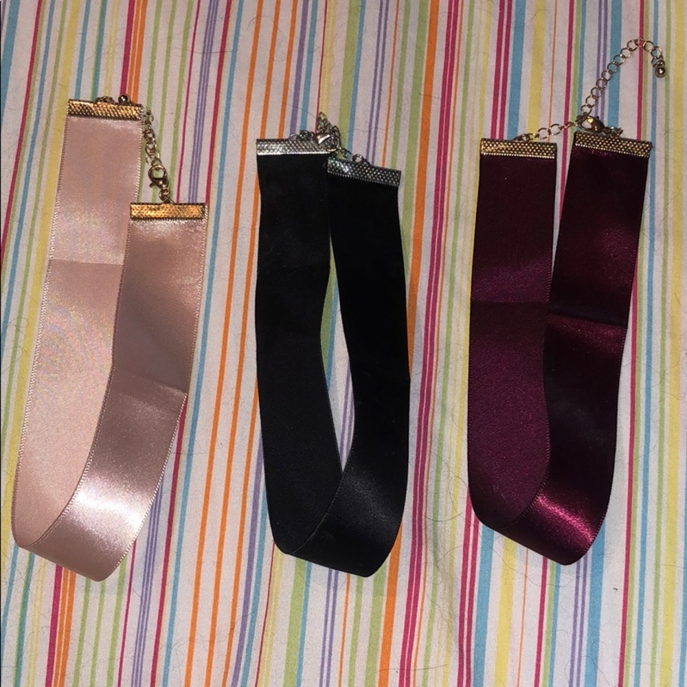 3 silk chokers